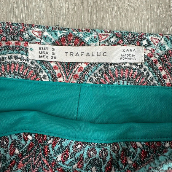 Zara Trafaluc Mini Skirt, Sz 5 - Picture 2 of 7